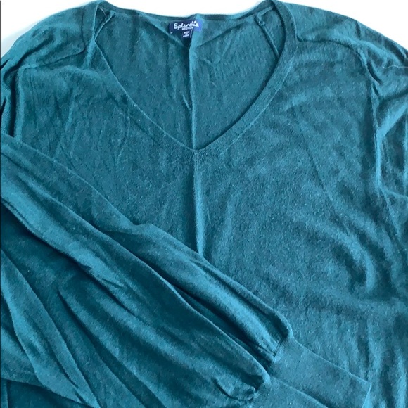 Super soft, lightweight Splendid top! - Picture 4 of 4
